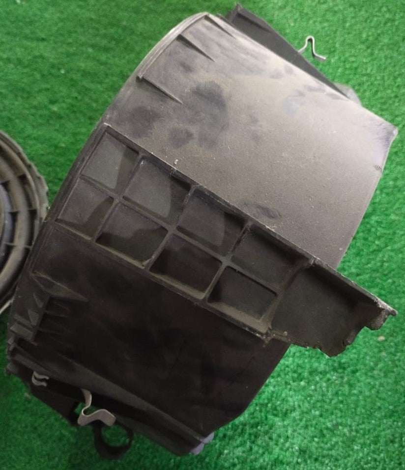 FORD RANGER AIRBOX (ABX0027)