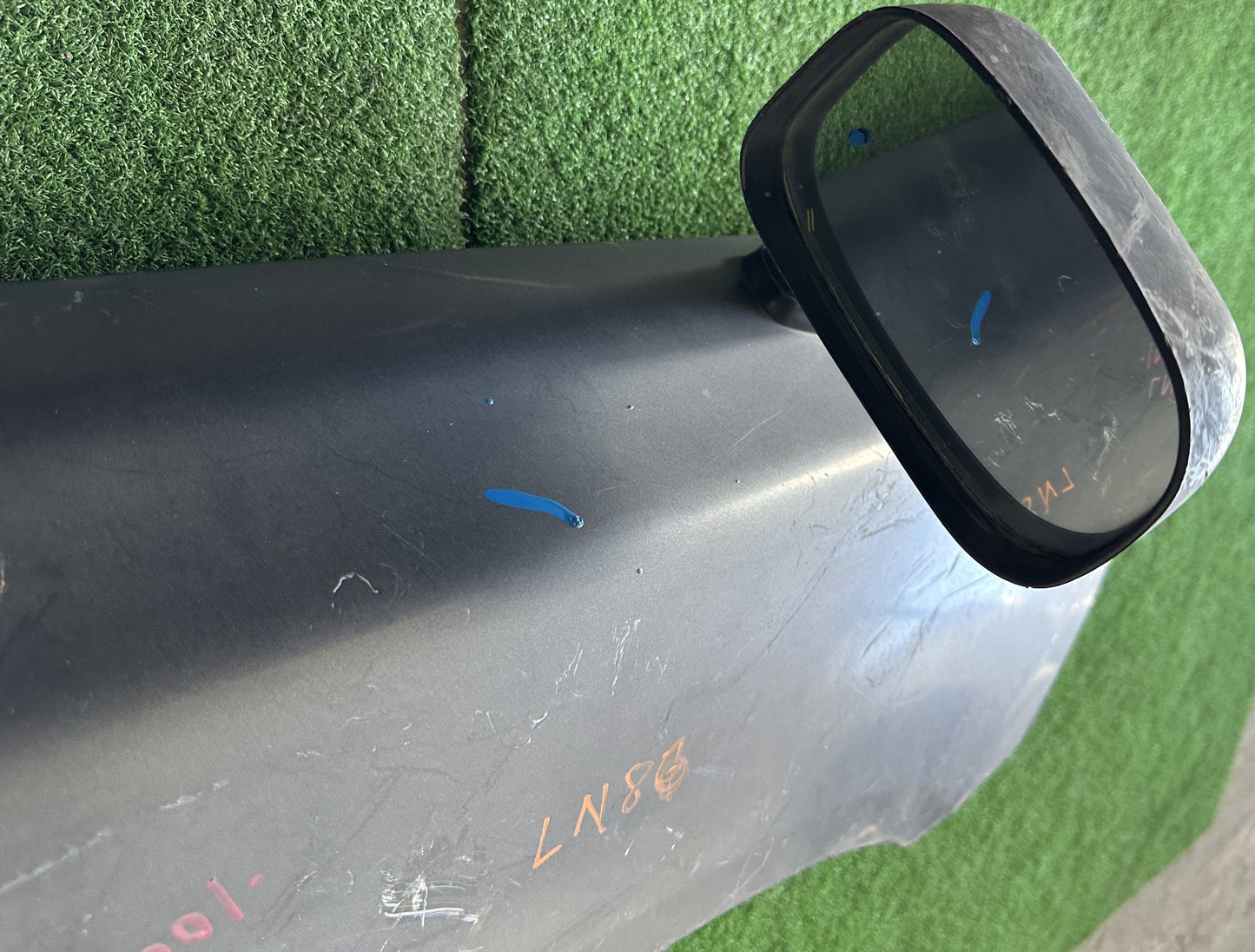TOYOTA HILUX LN86 FRONT FENDER WITHOUT HOLE BLACK RH (FFWH024)