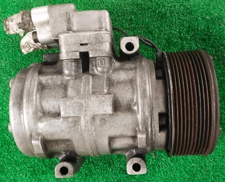 TOYOTA LITE ACE COMPRESSOR (047200-3302)