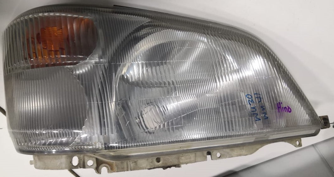ISUZU HINO HEAD LAMP RH (100-78547)