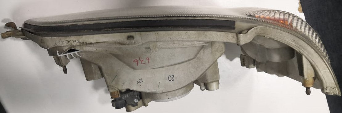 ISUZU HINO HEAD LAMP RH (100-78547)