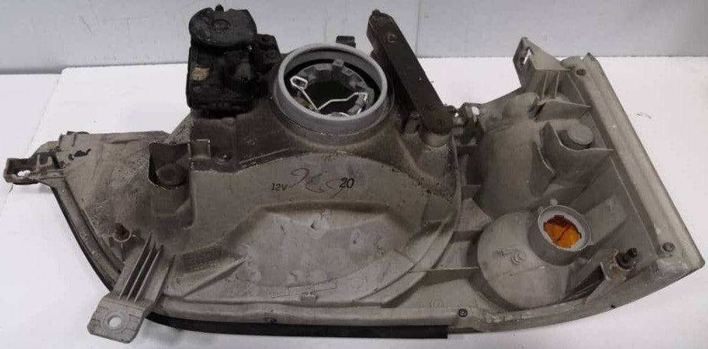 ISUZU HINO HEAD LAMP LH (100-78547-1)
