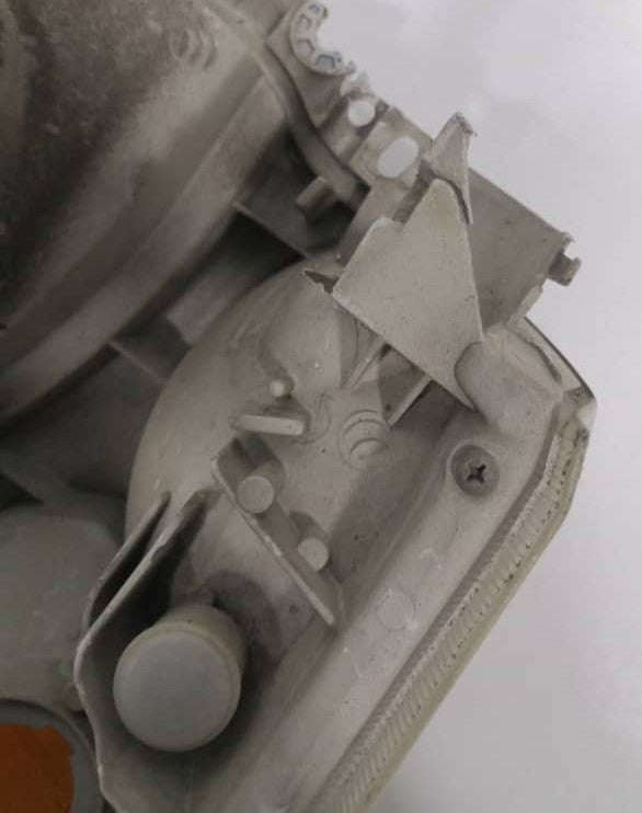 ISUZU HINO HEAD LAMP LH (100-78547-1)