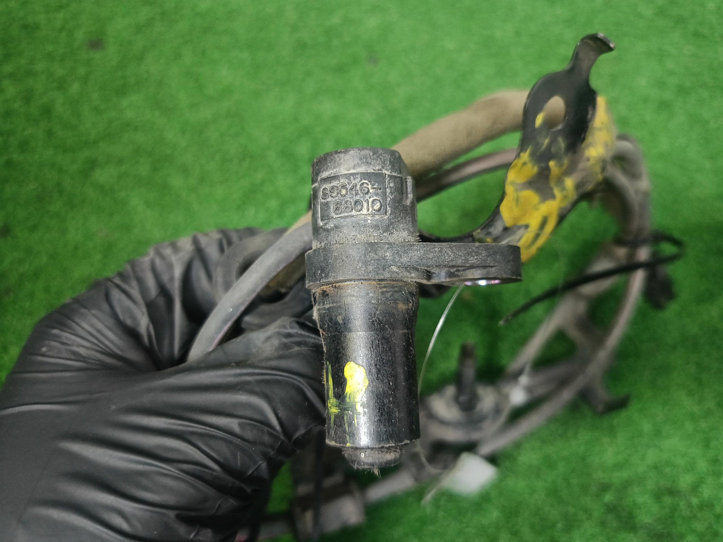 TOYOTA WISH ZNE10 ABS SENSOR LH (89546-68010)