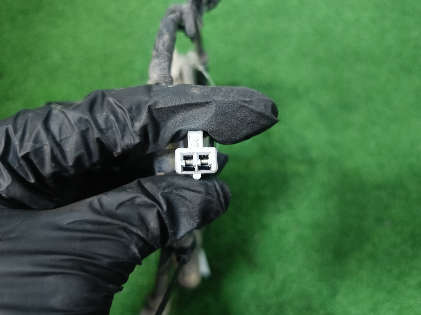 PERODUA MYVI ABS SENSOR LH (82819-BZ110-1)