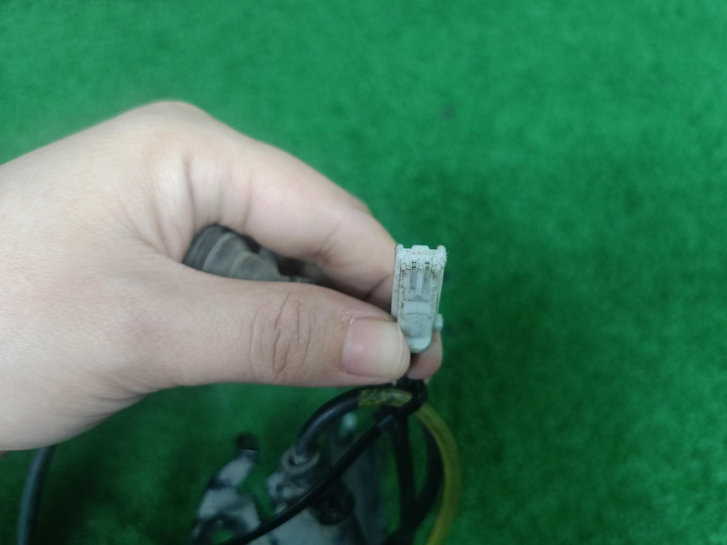 TOYOTA VIOS NCP93 ABS SENSOR RH (82819-33220-2)