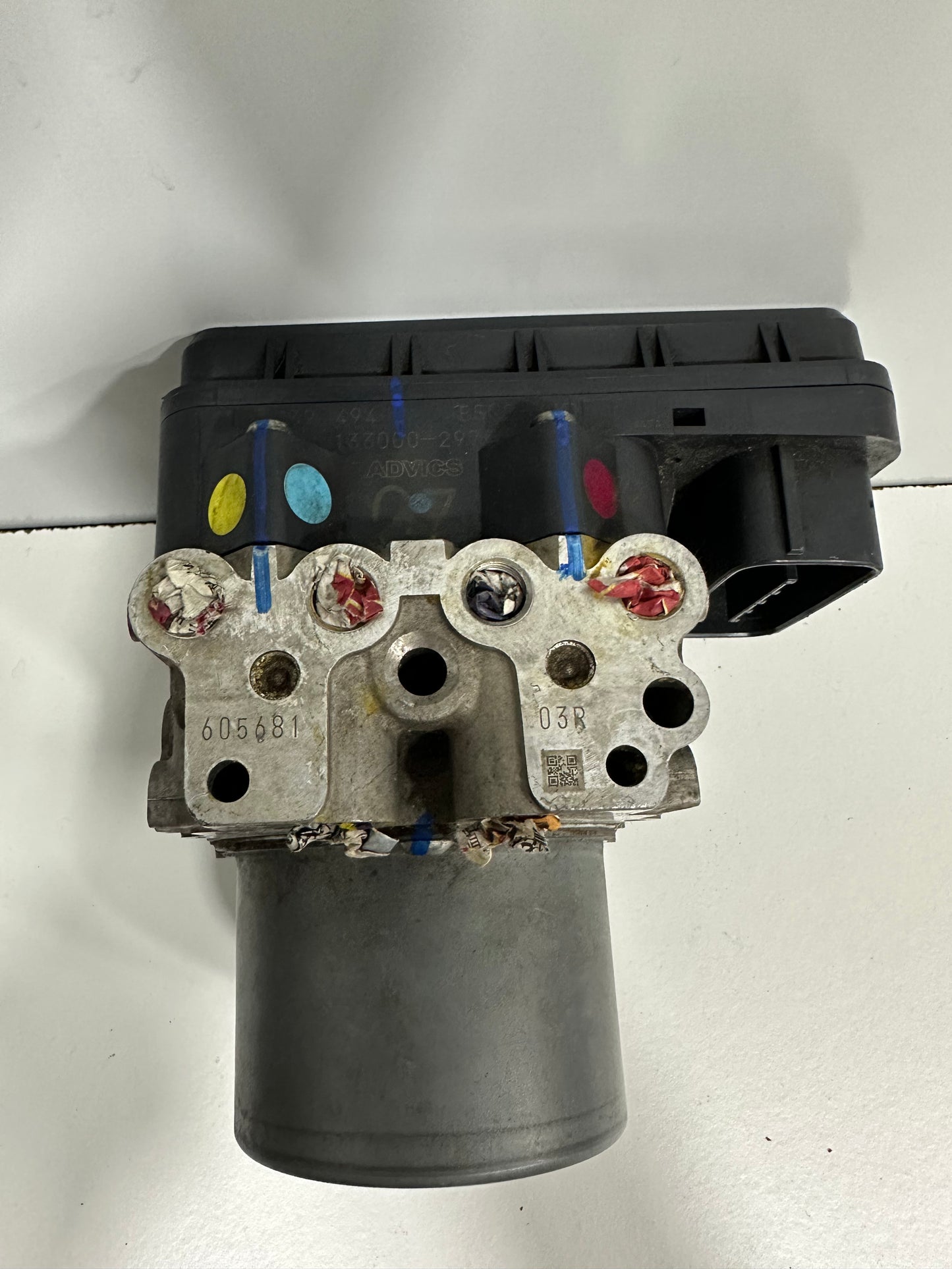 DMAX VCROSS MK2 ABS PUMP (133000-2970)