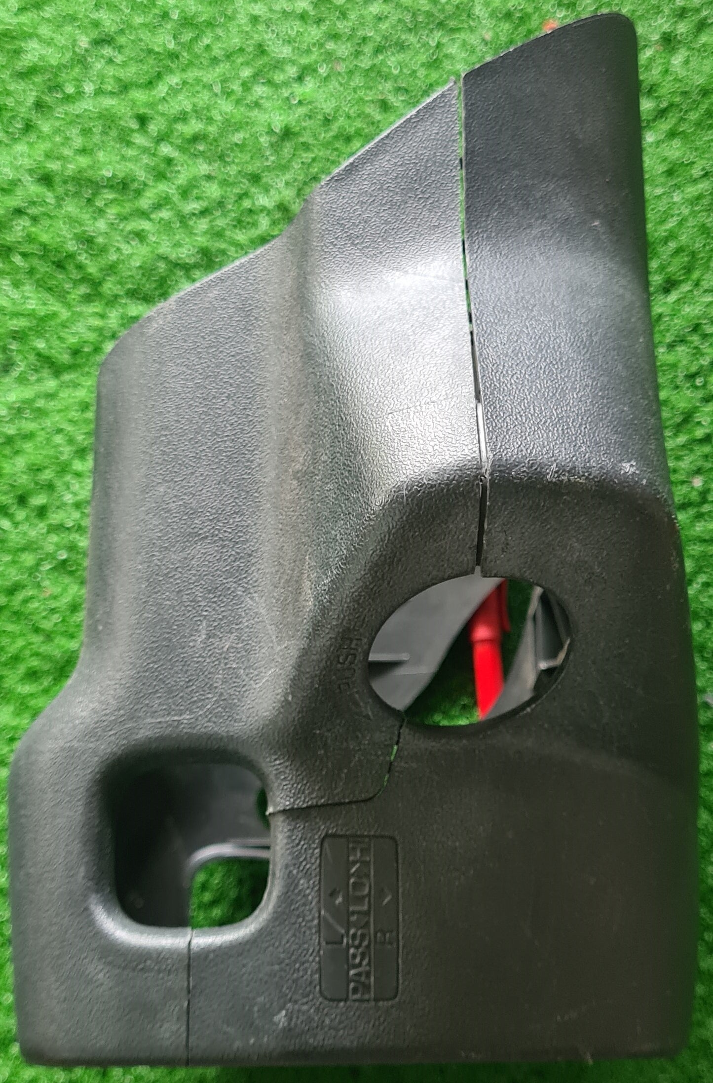 TOYOTA HIACE STEERING COVER (45287-26330)