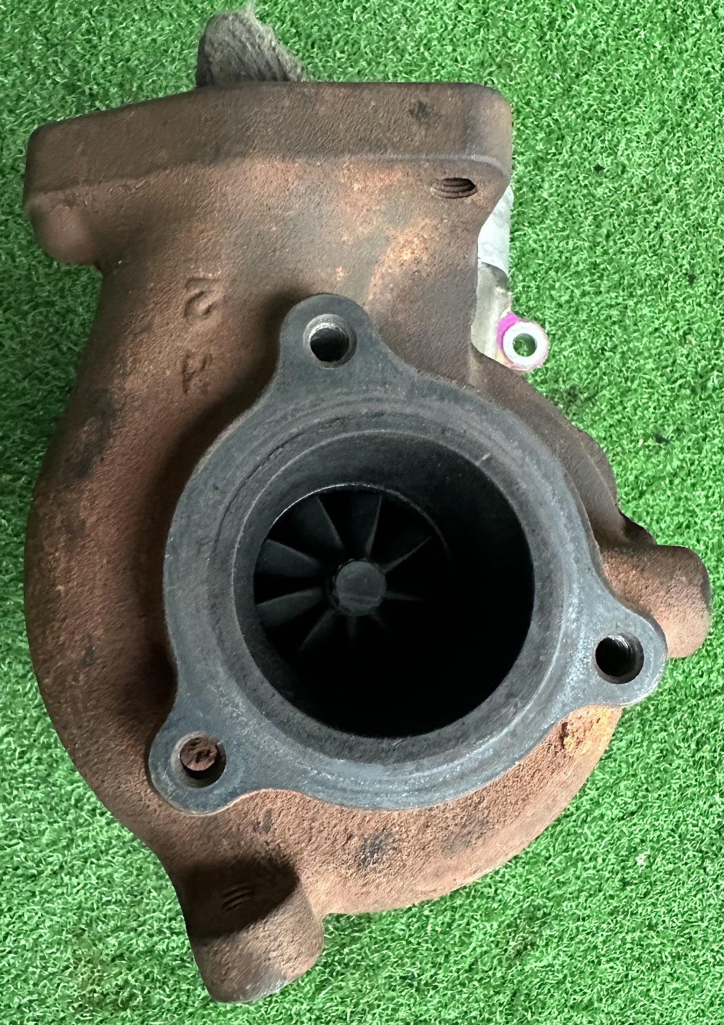 TOYOTA HILUX VIGO KUN25 VNT 2.5 TURBO (17201-0L070)