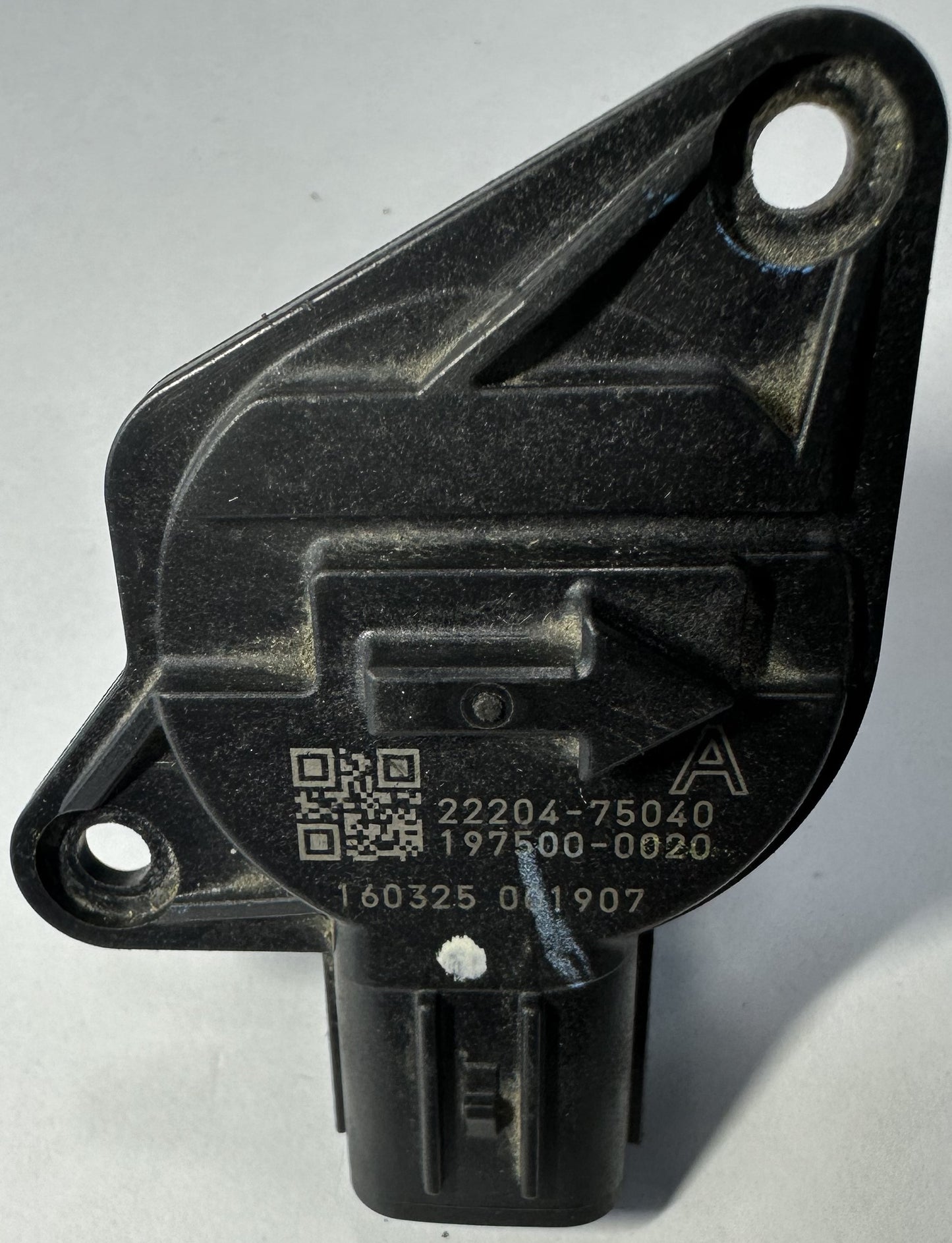 TOYOTA HILUX REVO AIR FLOW SENSOR (22204-75040)