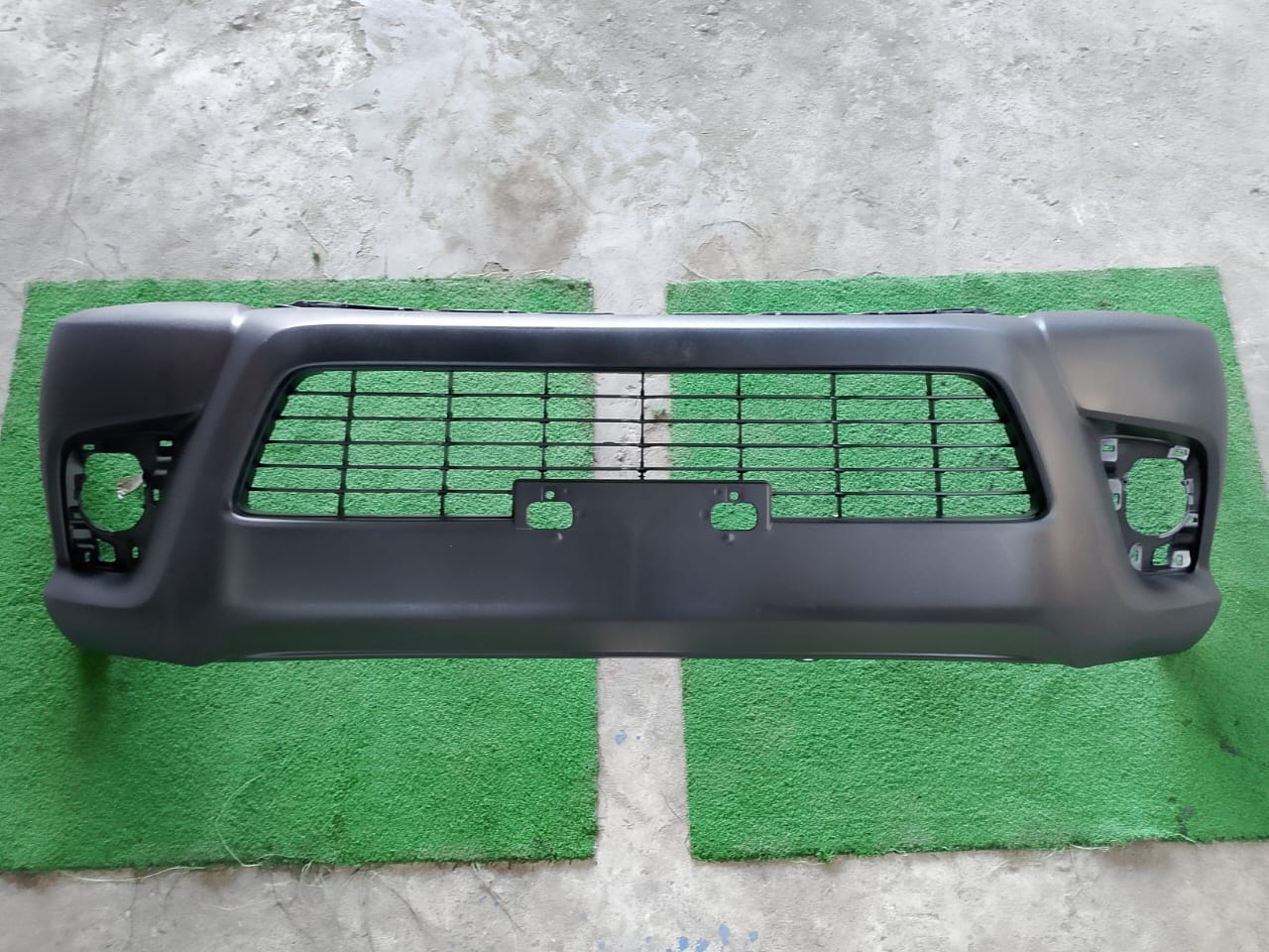 TOYOTA HILUX REVO (GUN125) 2018 4DOOR FRONT BUMPER WITH HOLE AFTERMARKET TYN07M-1011A-NNNA