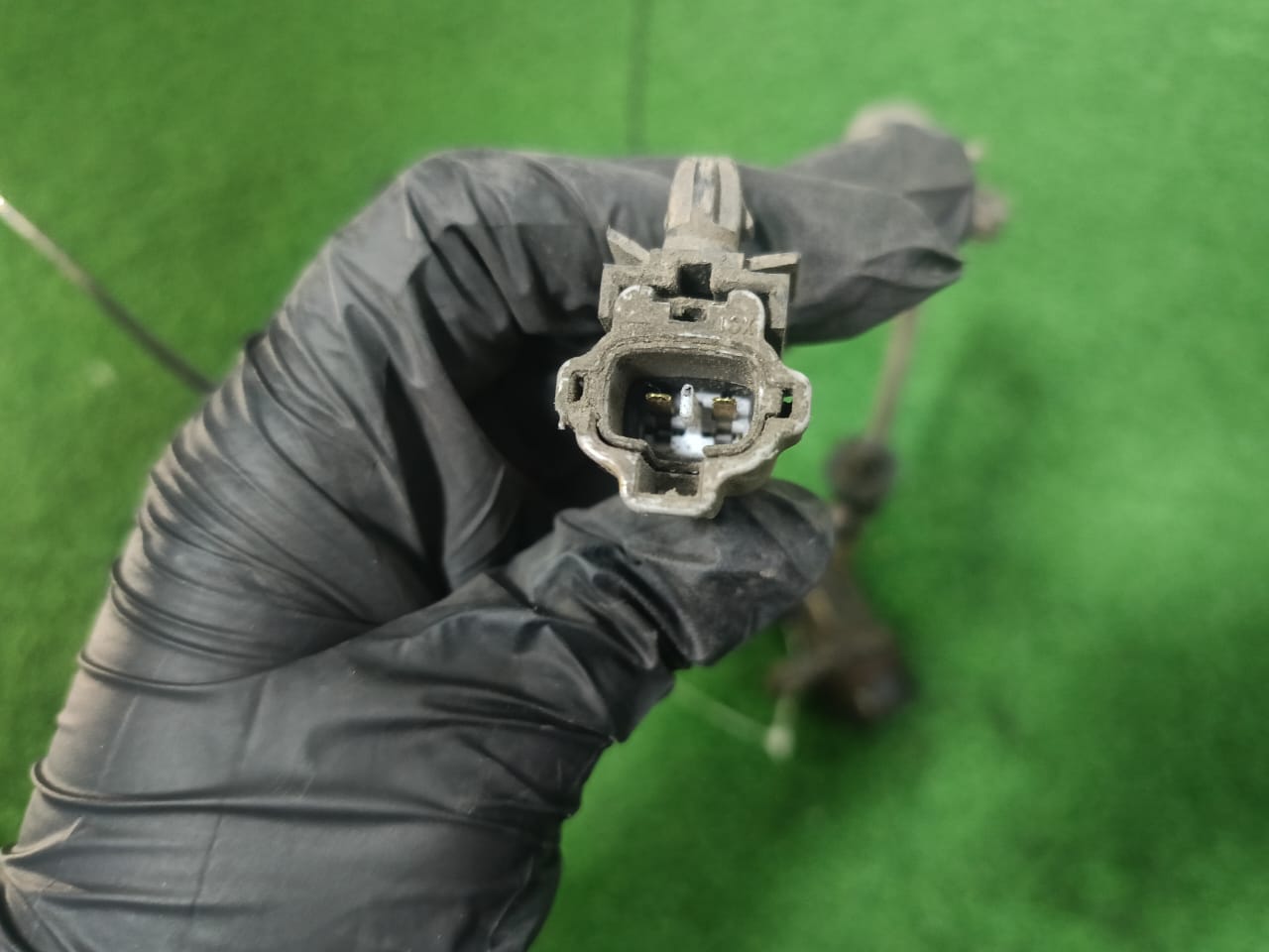 TOYOTA INNOVA TGN40 ABS SENSOR LH (89546-0K030)