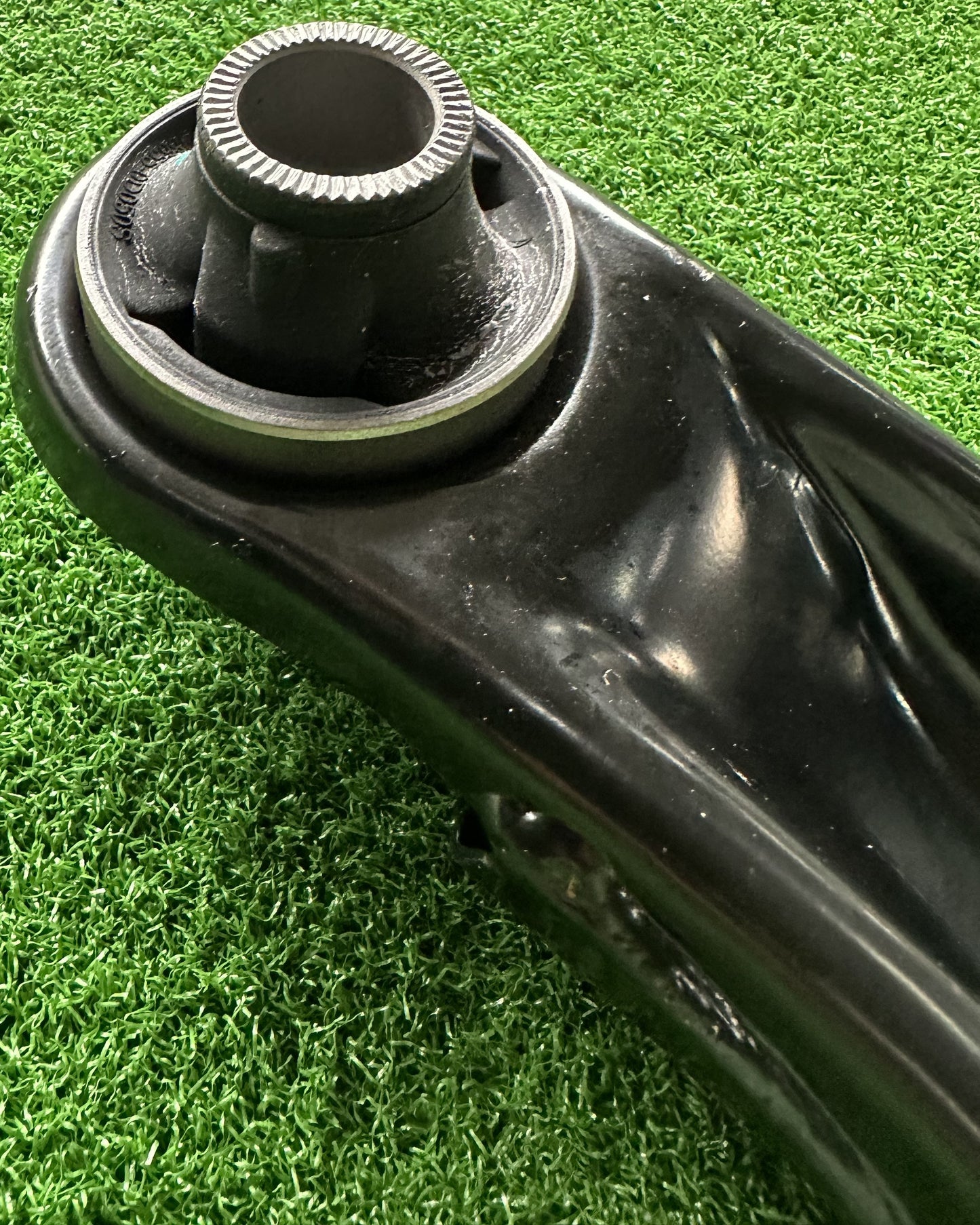 TOYOTA VIOS NCP93 LOWER ARM RH 48068-09081 (NEW)