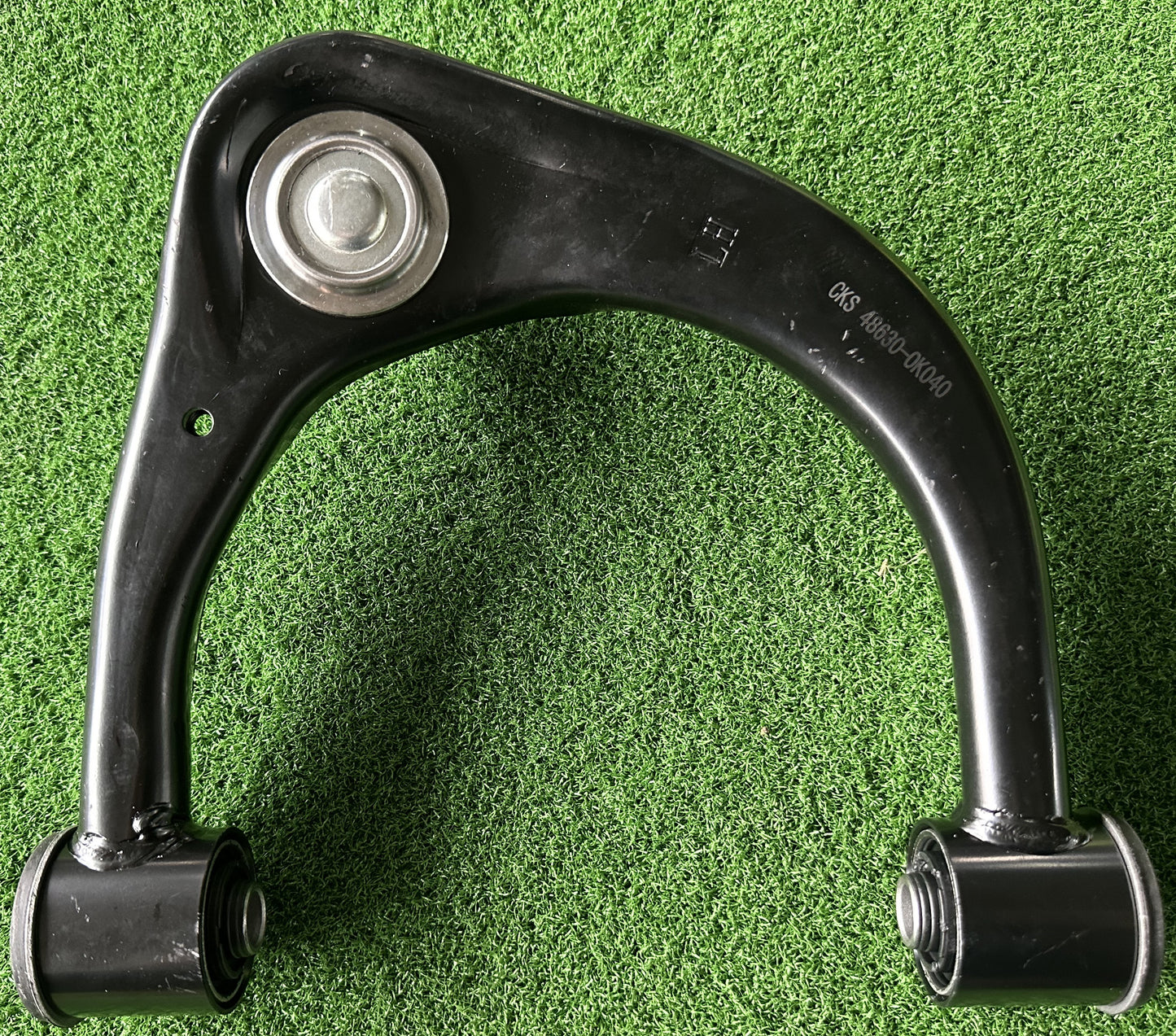TOYOTA HILUX VIGO KUN 25 UPPER ARM UPP-LH 48630-OK040 (NEW)