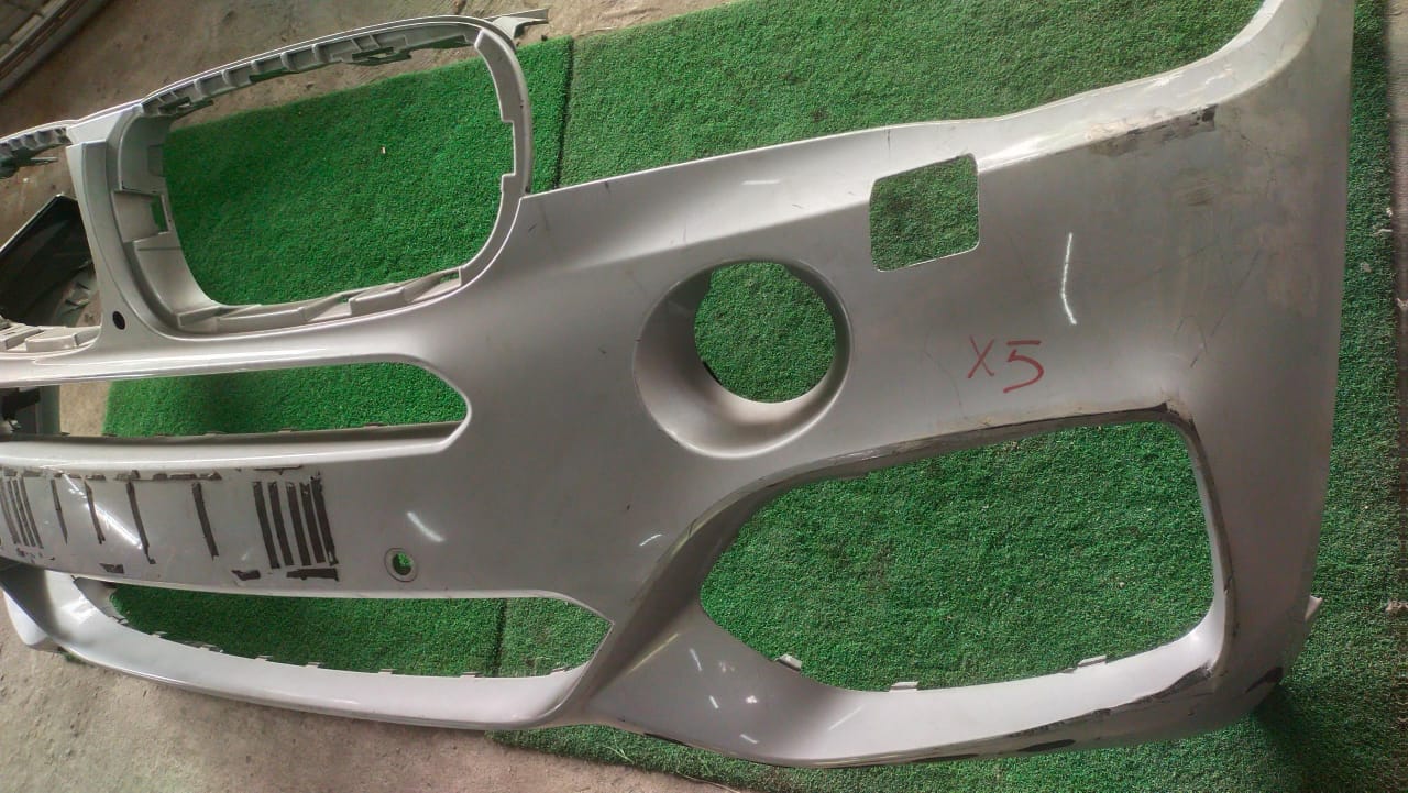 BMW X5 F15 FRONT BUMPER SILVER (B) (5111-8054018)