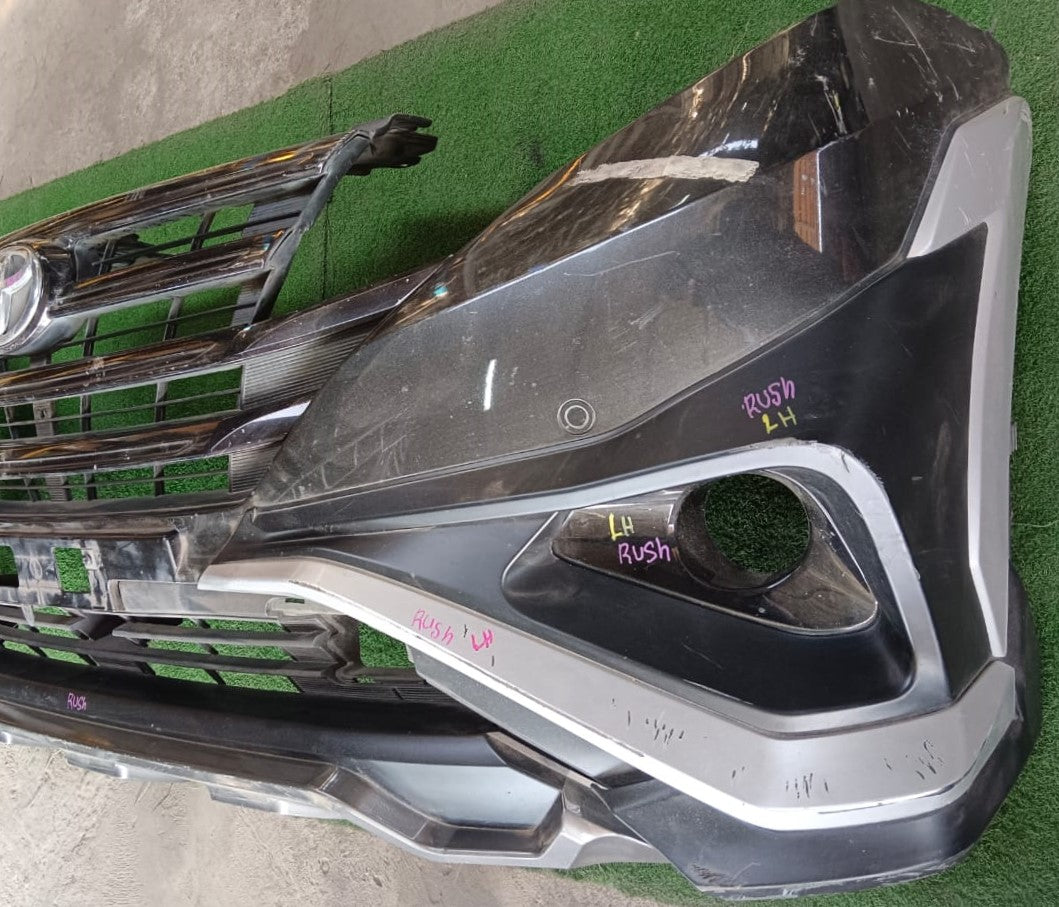 TOYOTA RUSH FRONT BUMPER BLACK (52129-BZ040)