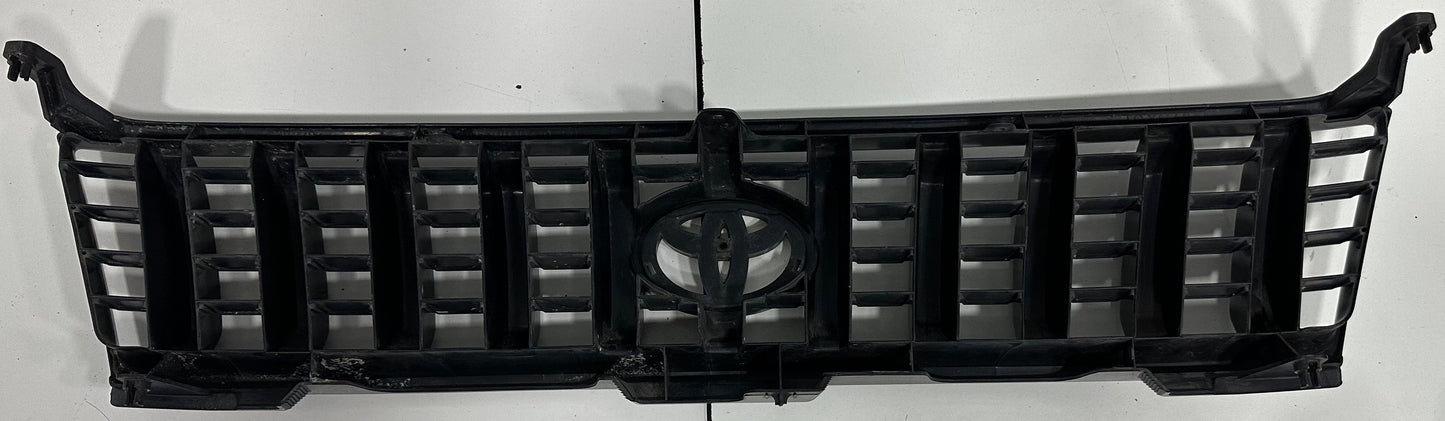 PRADO 95 FRONT GRILLE BLACK (53100-60030)
