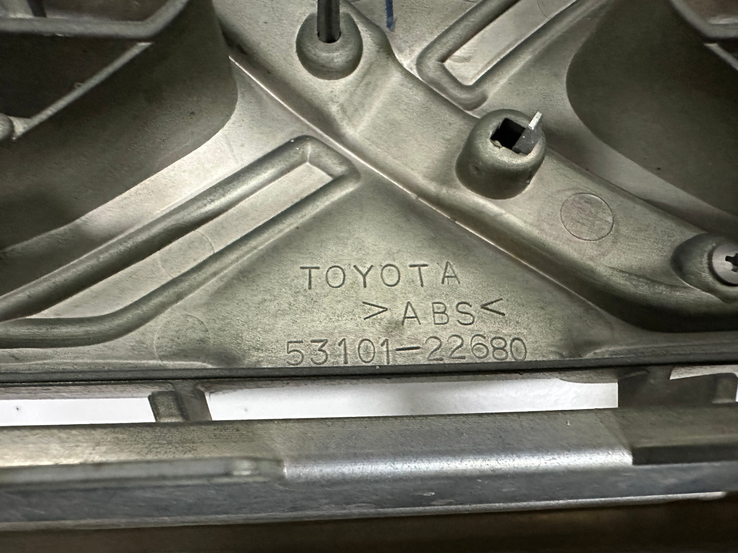 TOYOTA MARK X GRX120 CHROME GRILLE (53101-22680)