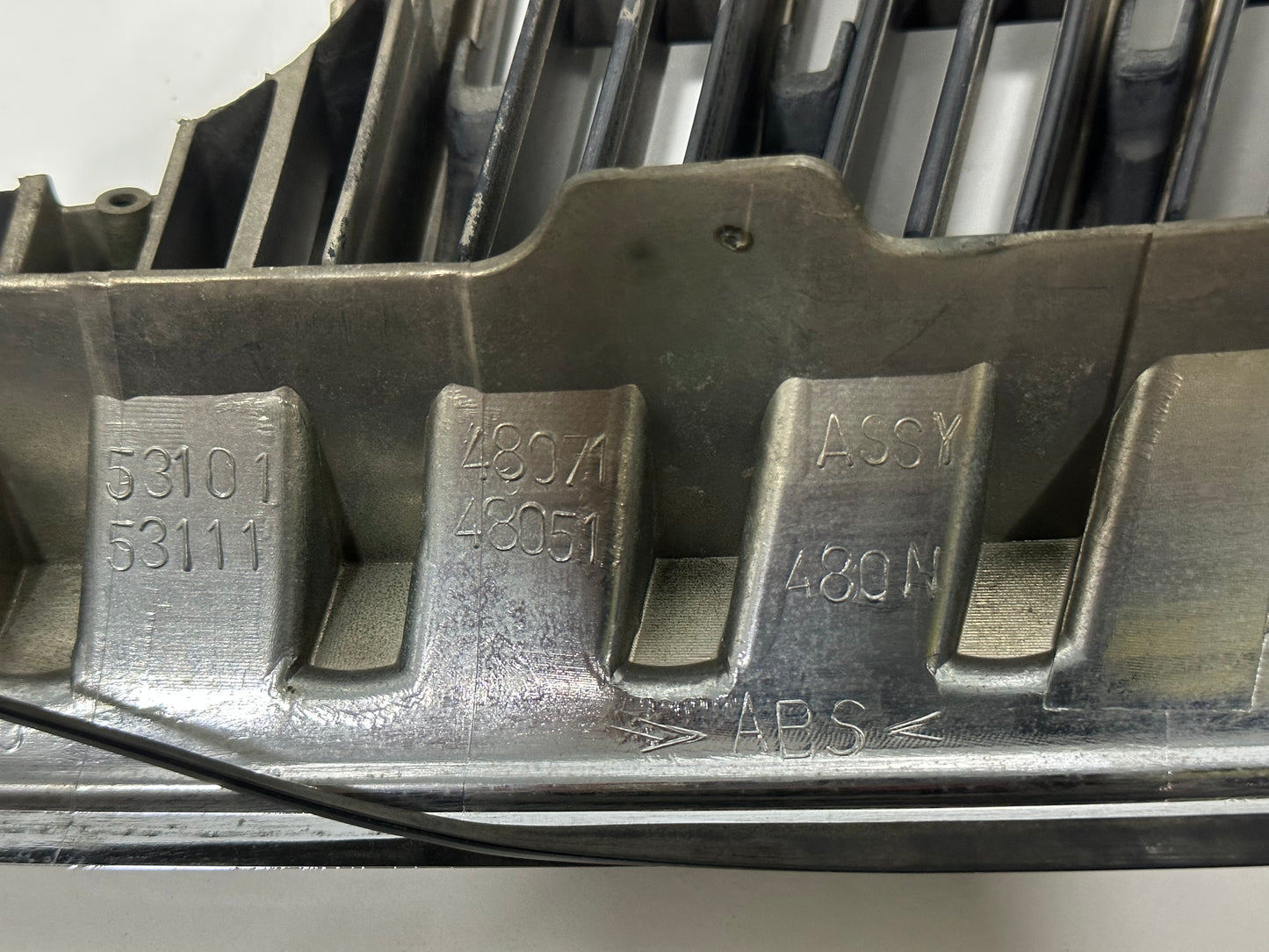 TOYOTA HARRIER ACU30 FRONT CHROME GRILLE (53101-48071)