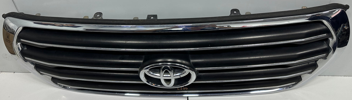 TOYOTA LAND CRUISER 200 CHROME GRILLE (53101-60480)