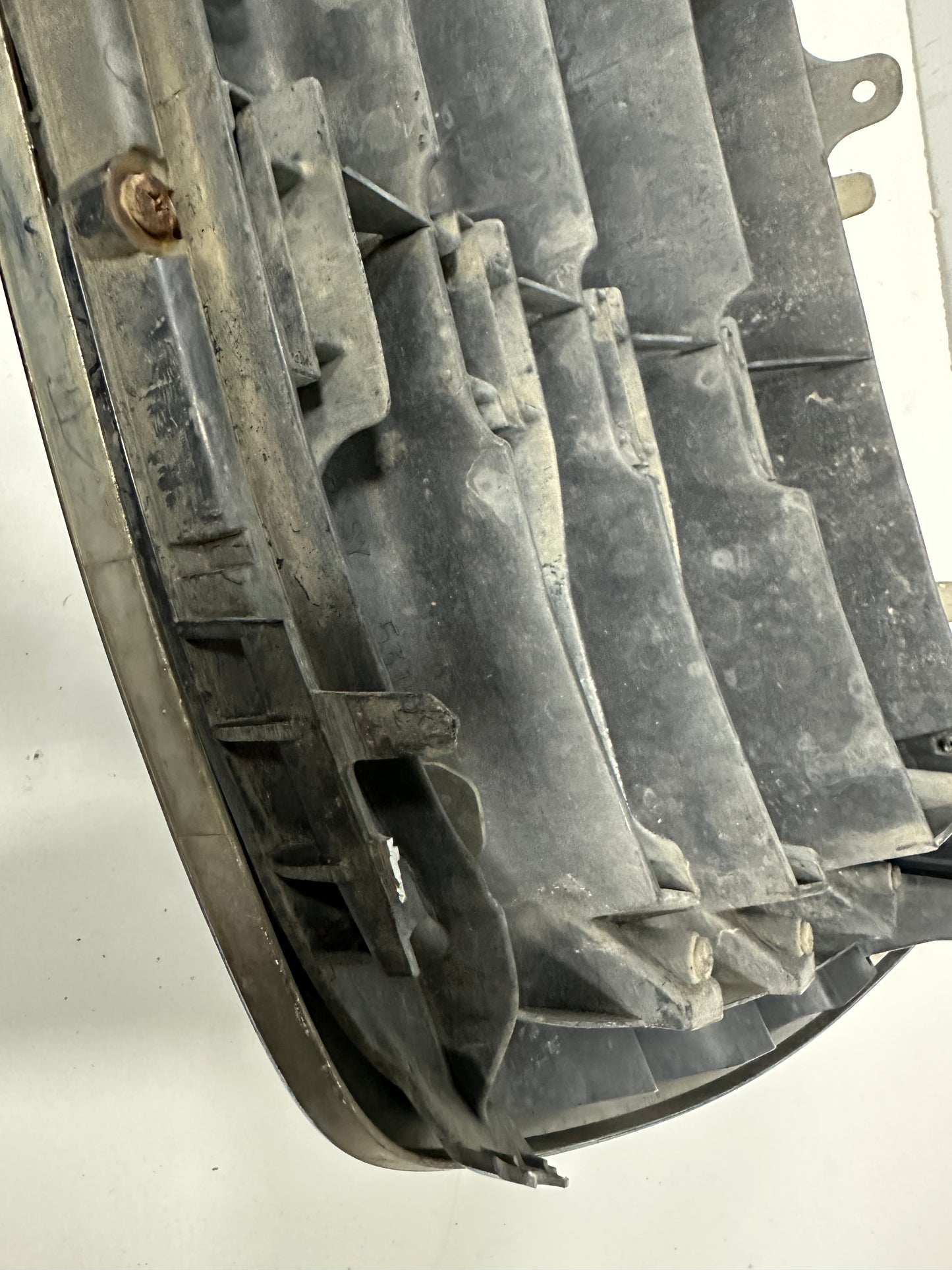 TOYOTA LAND CRUISER 200 CHROME GRILLE (53101-60480)