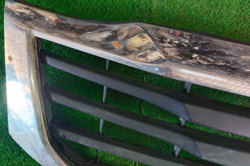 TOYOTA VIGO KUN126 FRONT CHROME GRILLE (53111-0K450)