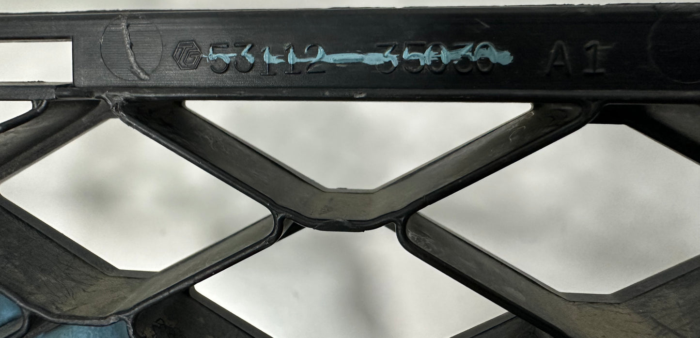 TOYOTA FJ FRONT BUMBER LOWER GRILLE (53112-35030)