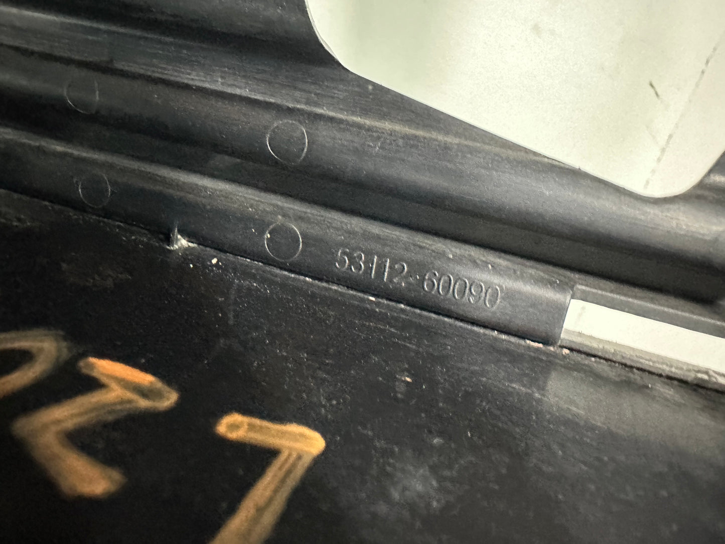 TOYOTA LAND CRUISER HDJ200 FRONT BUMBER LOWER GRILLE (53112-60090)