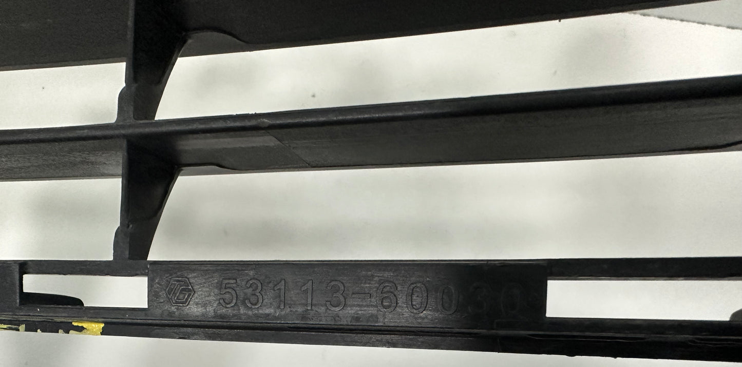 TOYOTA LAND CRUISER HDJ200 FRONT BUMBER LOWER GRILLE LH (53113-60030)