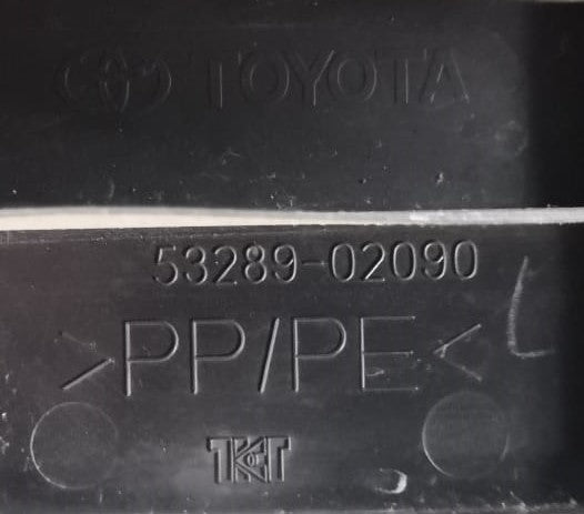 TOYOTA COROLLA UPPER FRONT RADIATOR COVER (53289-02090)