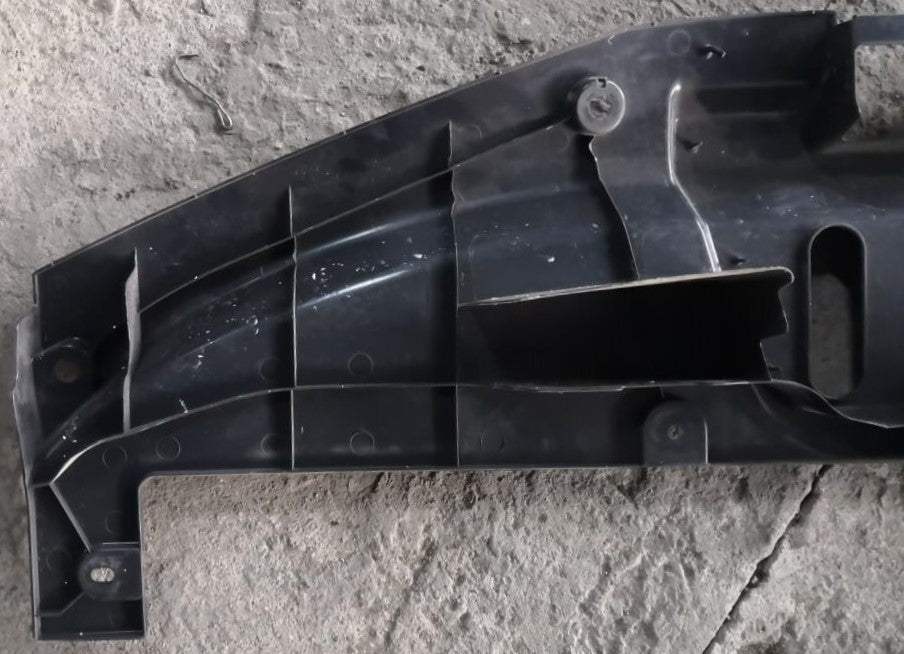 TOYOTA COROLLA UPPER FRONT RADIATOR COVER (53289-02090)