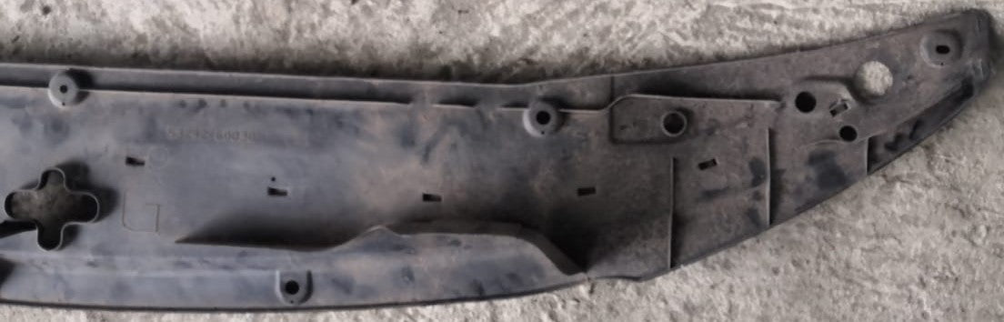 TOYOTA LAND CRUISER UPPER RADIATOR COVER (53292-60030)