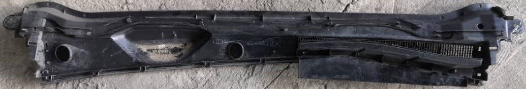TOYOTA REVO WIPER GRILLE LH/RH SET (55781-0K200)