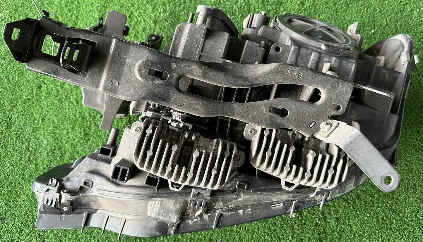 BMW 3SERIES F30 HEAD LAMP RH (63117-259554)
