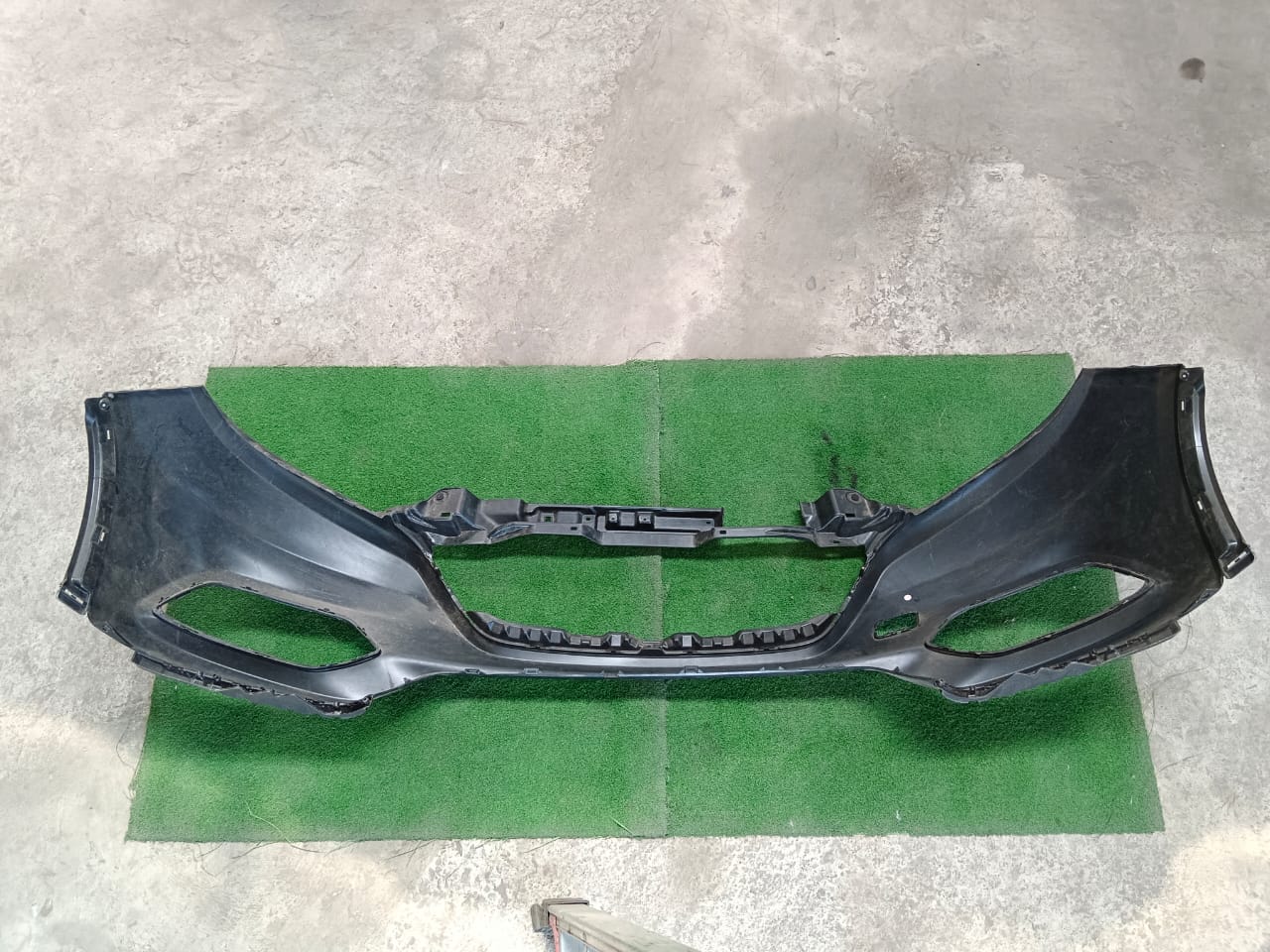 HONDA HR-V FRONT BUMPER BLACK (71100-T8N-ZZ00)