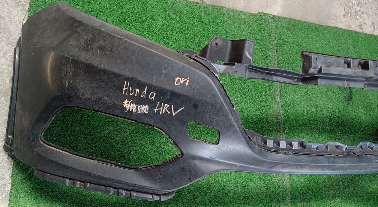 HONDA HR-V FRONT BUMPER BLACK (71100-T8N-ZZ00)