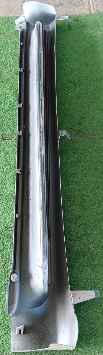 TOYOTA PRADO 150 SIDE SKIRT WHITE RH TAIWAN (753-FJ150)