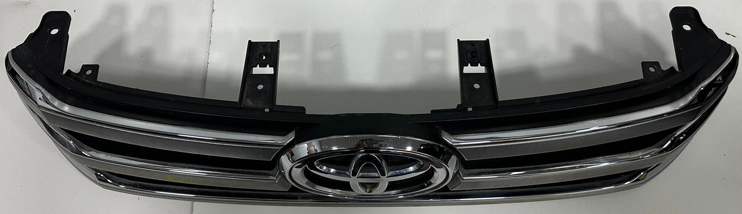 TOYOTA REVO (GUN125) FRONT GRILLE (75310-0K010-1)