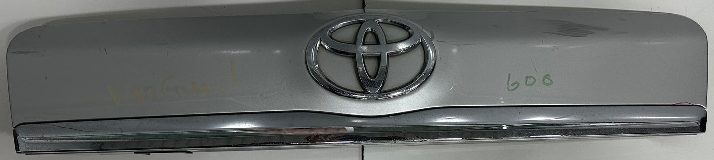 TOYOTA VANGUARD ACA33 2007 TAIL GATE MOLDING (76801-42120)