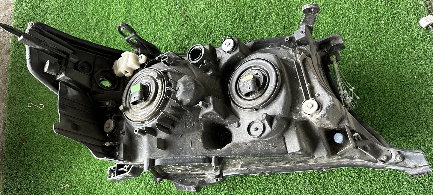 TOYOTA LAND CRUISER L200 HEAD LAMP LH (81070-60C92)