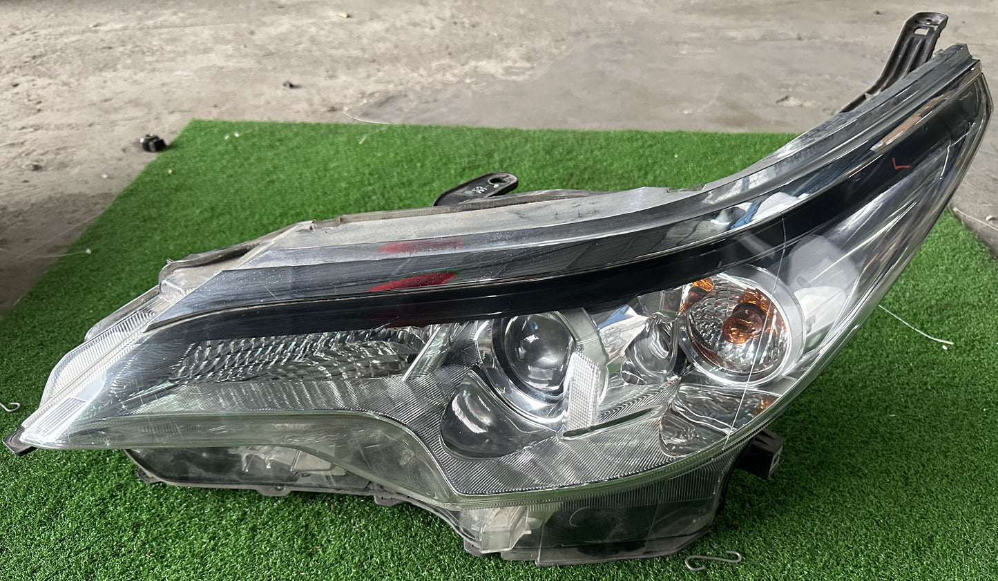 TOYOTA FORTUNER GUN156 HEAD LAMP LH (81150-0KA10)