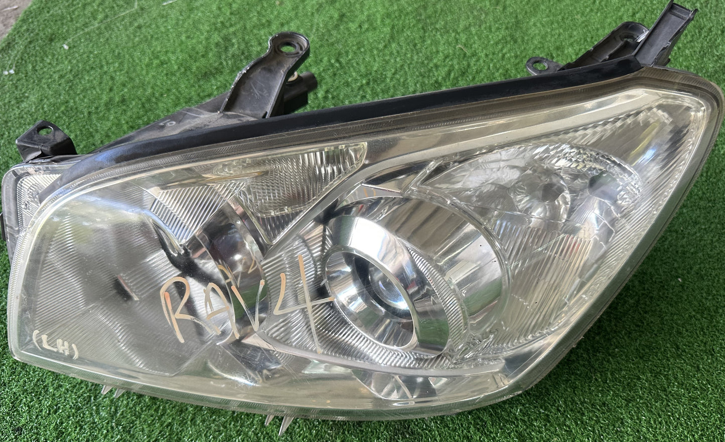 TOYOTA RAV4 HEAD LAMP LH (81170-42440)