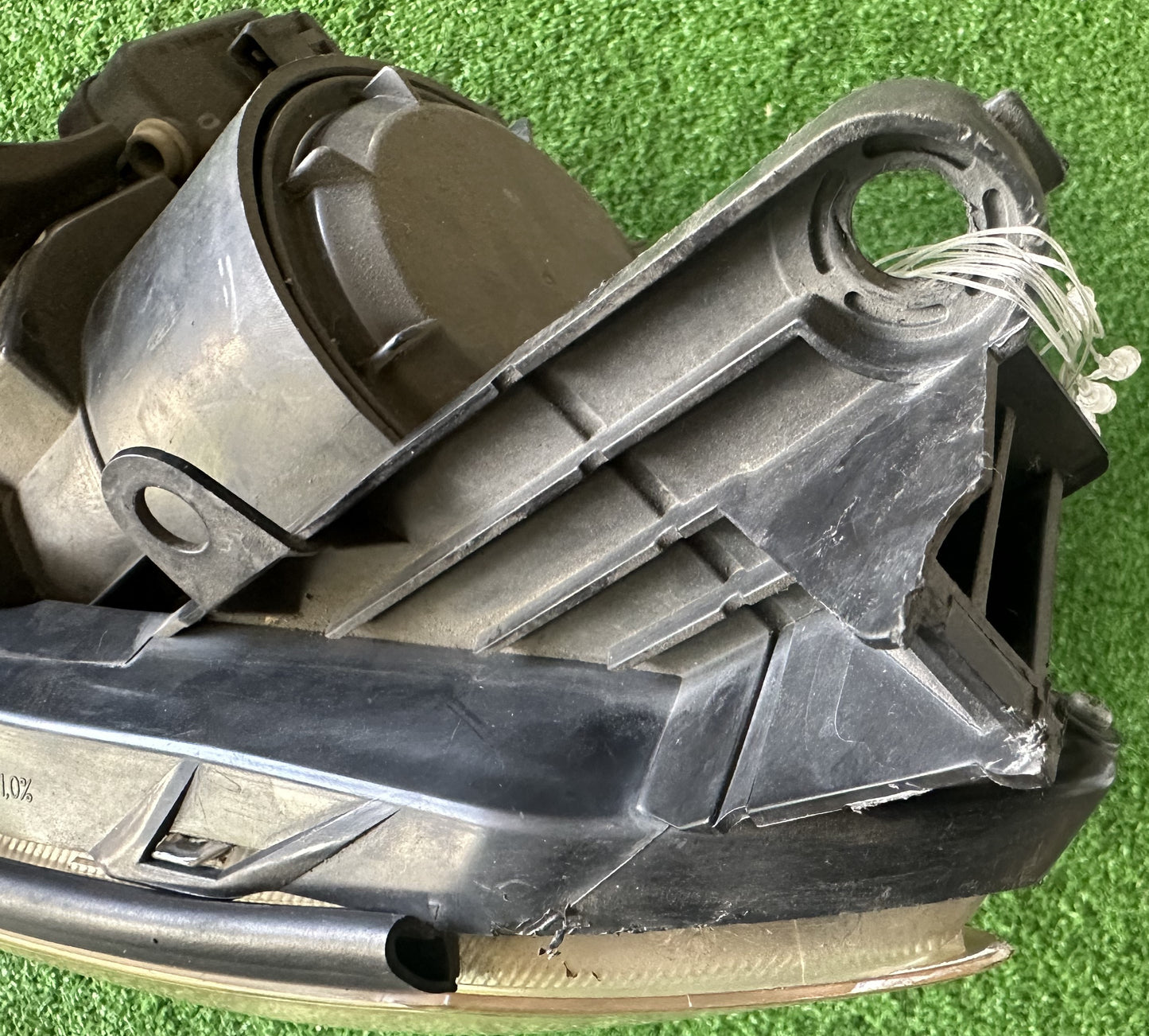 TOYOTA RAV4 HEAD LAMP LH (81170-42440)