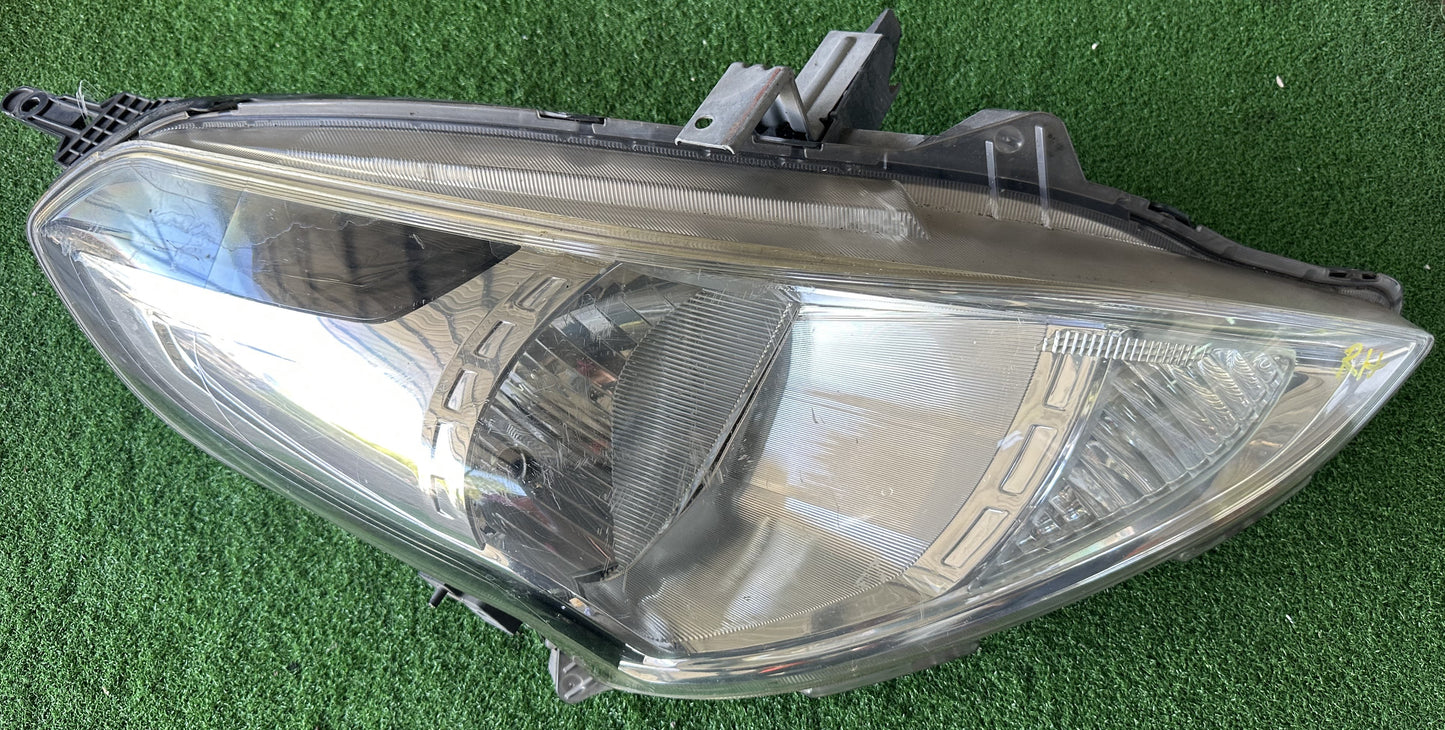 TOYOTA VIOS NCP93 HEAD LAMP LH (81170-52780)