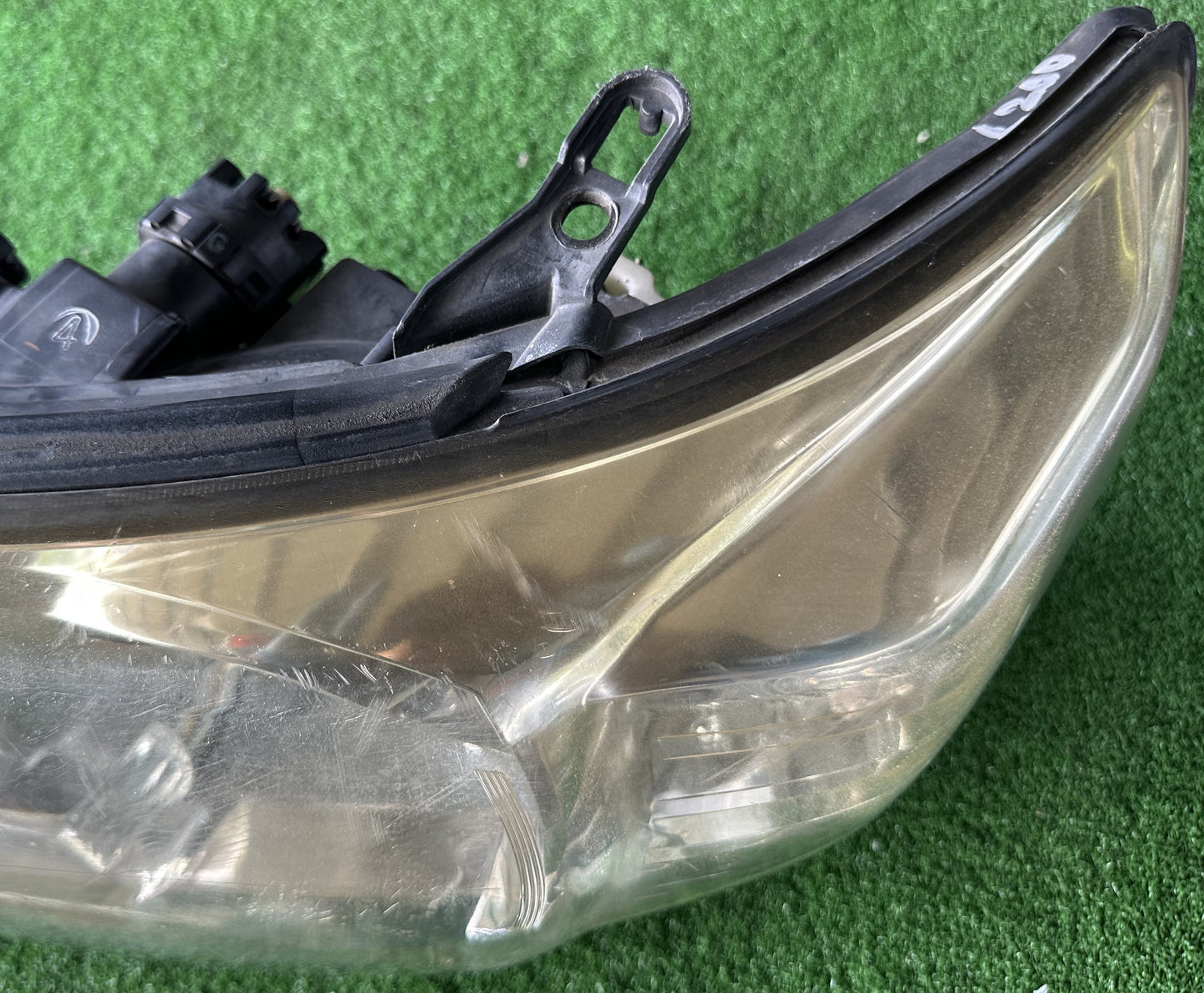 TOYOTA LAND CRUISER L200 HEAD LAMP LH (81170-60C80)