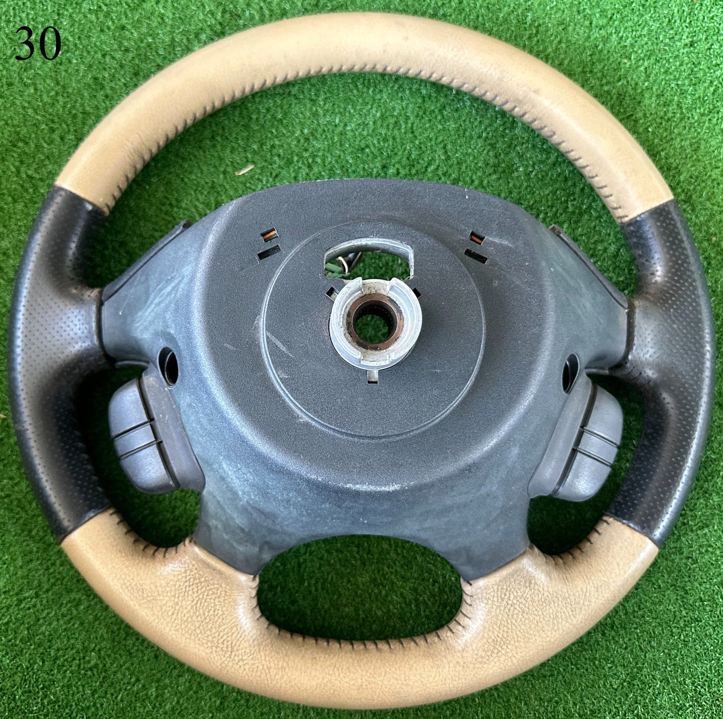 LAND ROVER DISCOVERY 2 STEERING WHEEL SW00030
