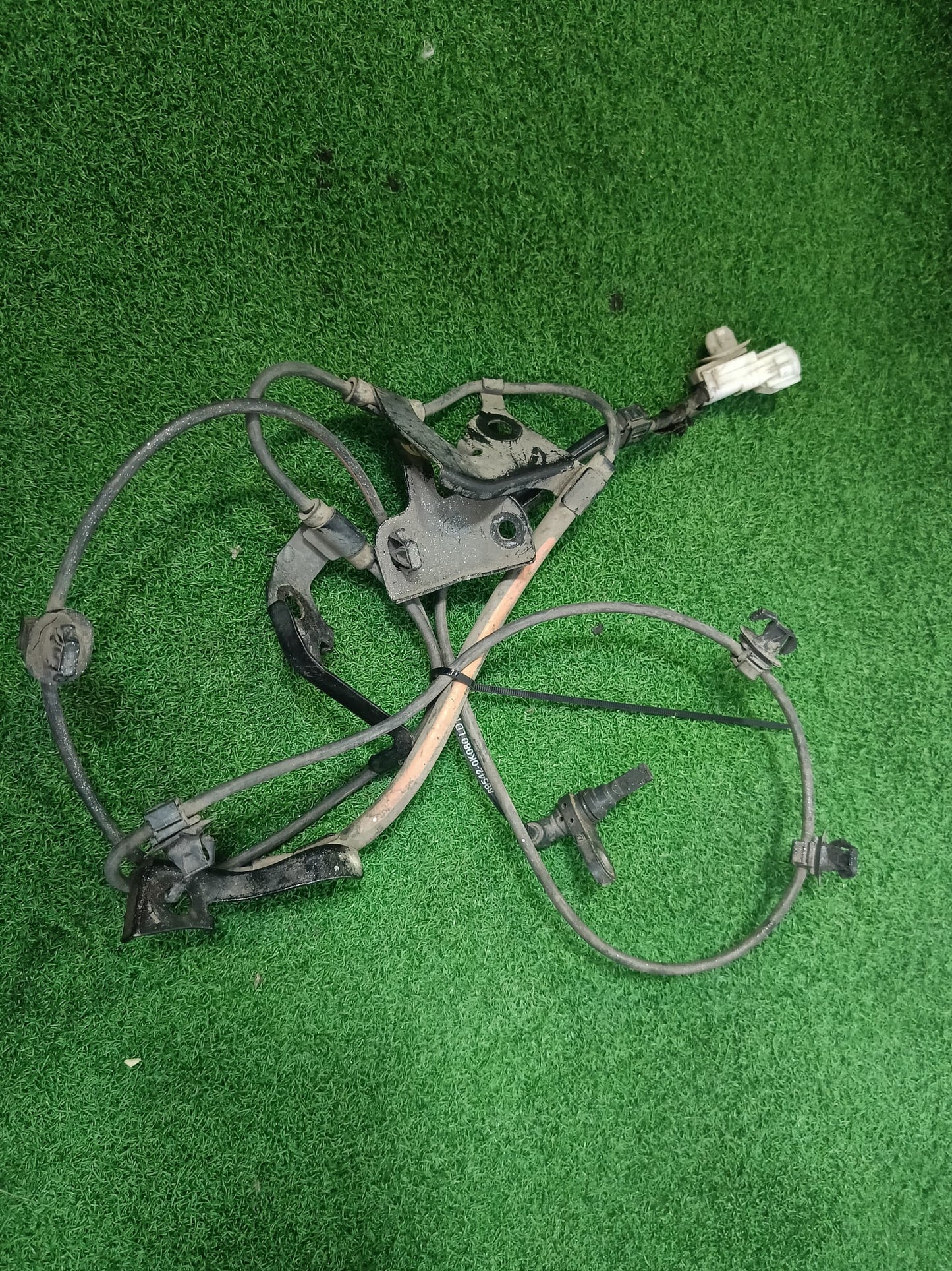 TOYOTA HILUX REVO GUN125 ABS SENSOR RH (89542-0K080-1)
