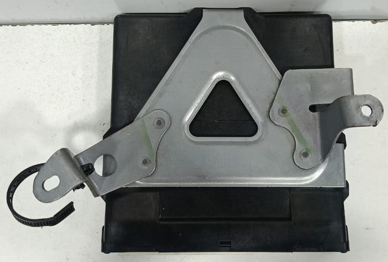 TOYOTA YARIS ENGINE CONTROL ECU (M6) (89661-0UC20)