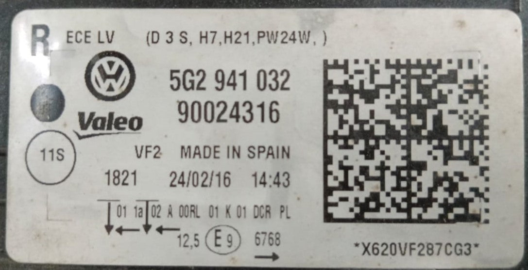 VOLKSWAGEN GOLF 7 HEAD LAMP RH (90024316)