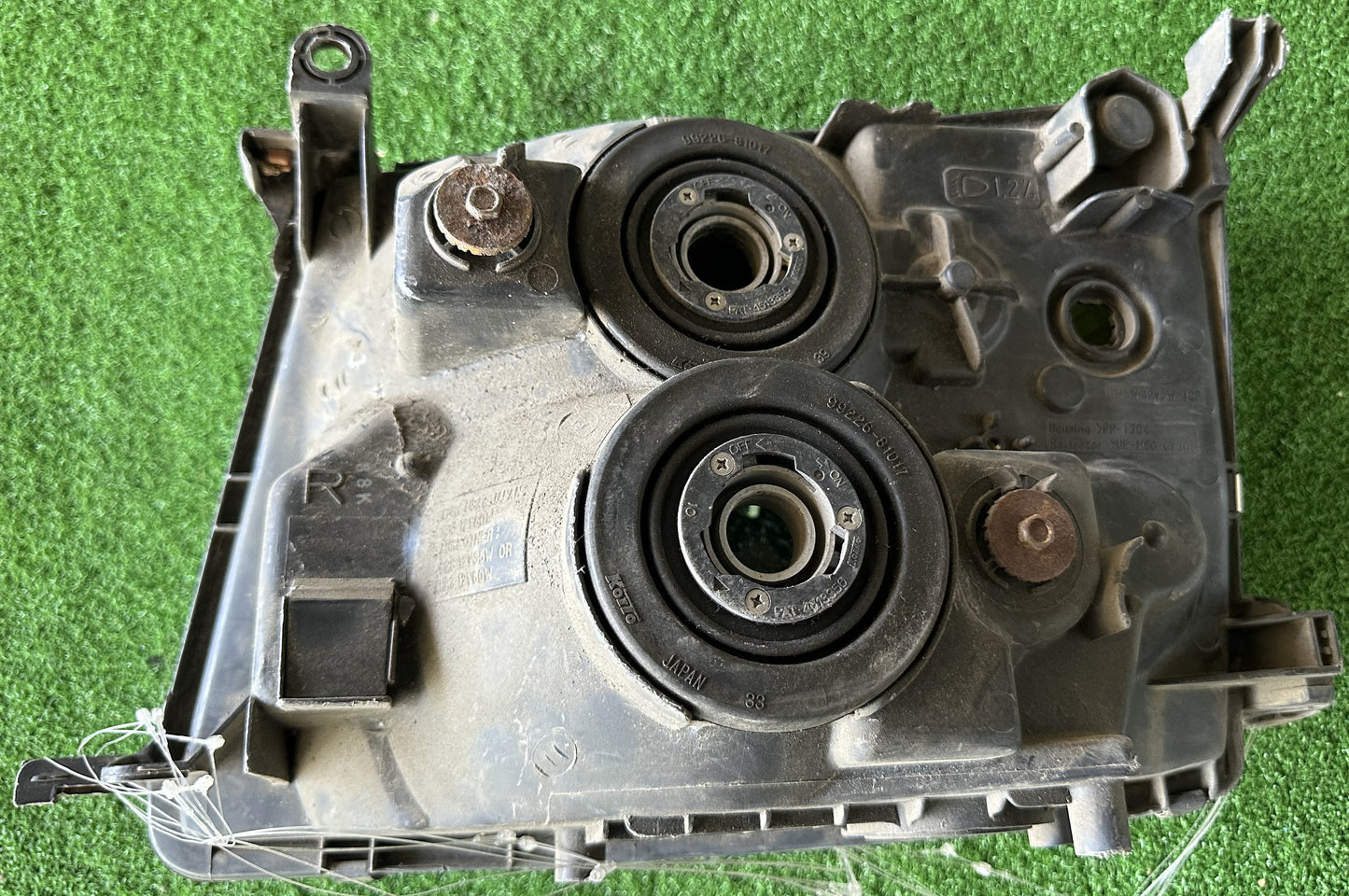 TOYOTA NINJA L100 HEAD LAMP RH (99226-81017)